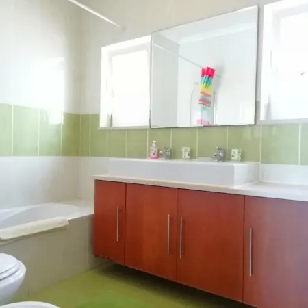 Casa Luminosa ゲストハウス カラパテイラ