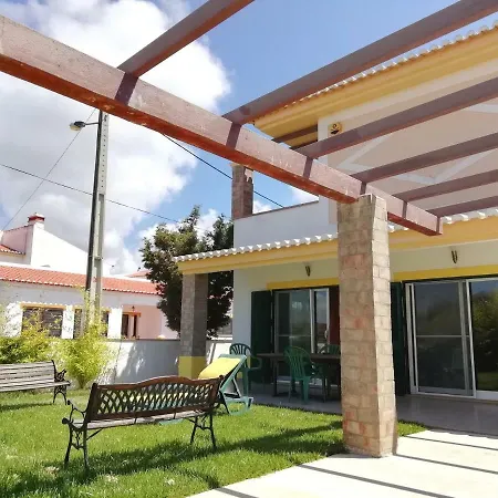 Casa Luminosa Gæstehus Carrapateira